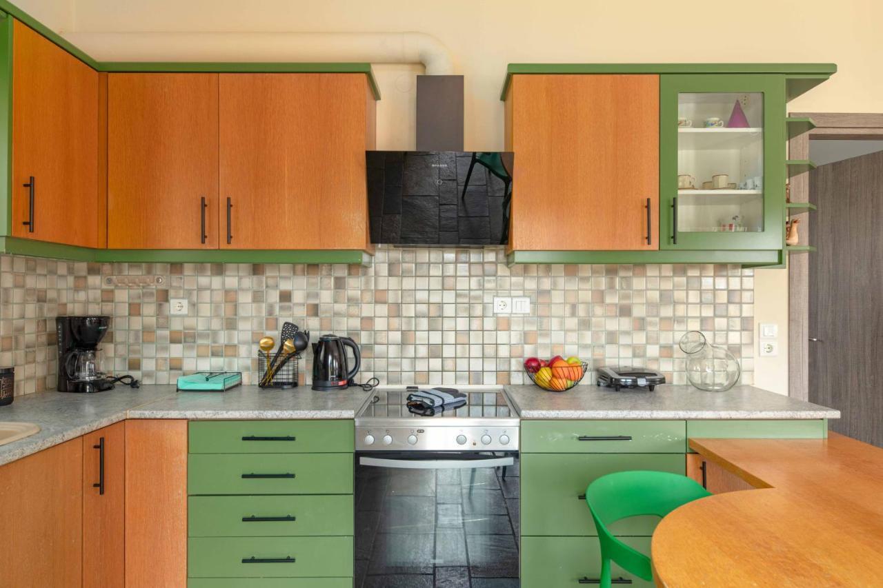 Melenia For Family Holidays By The Вилла *