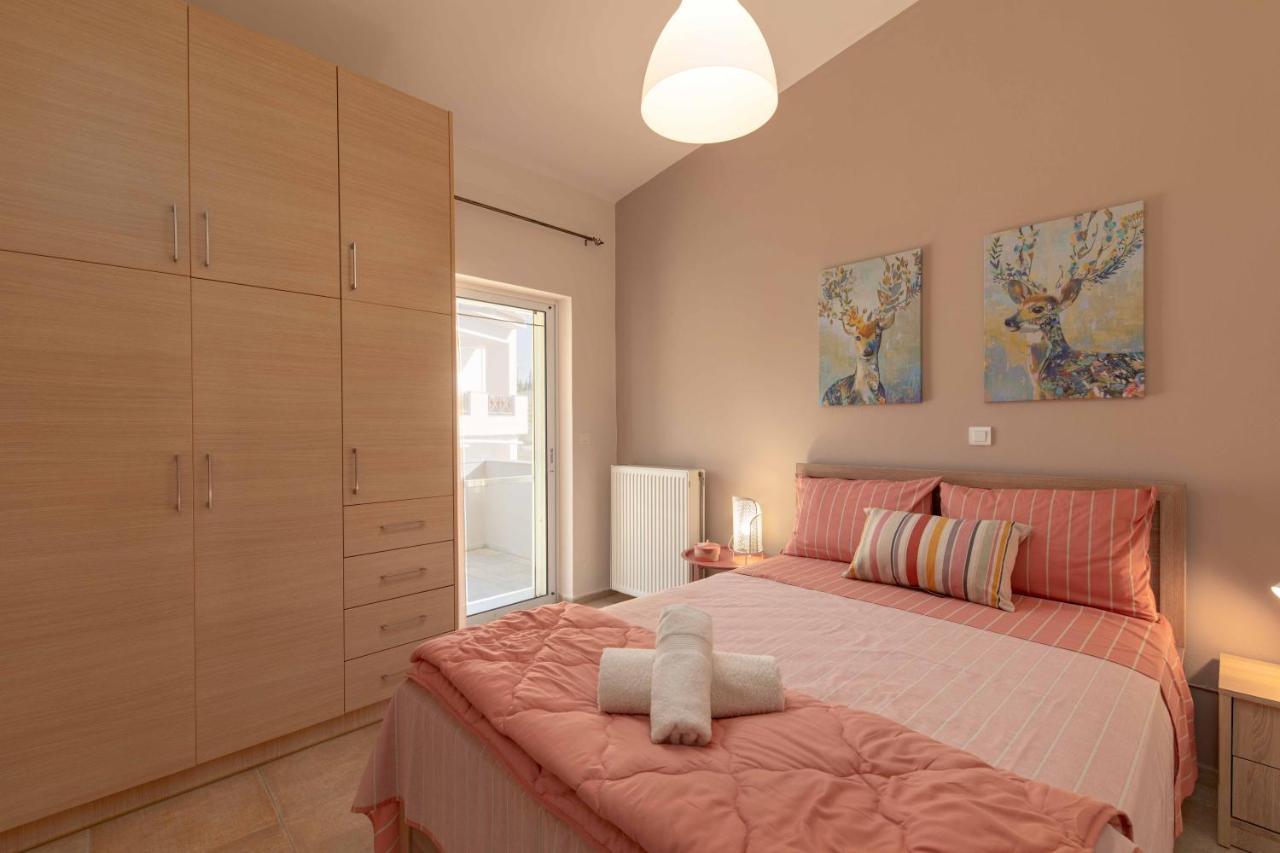 Melenia For Family Holidays By The *