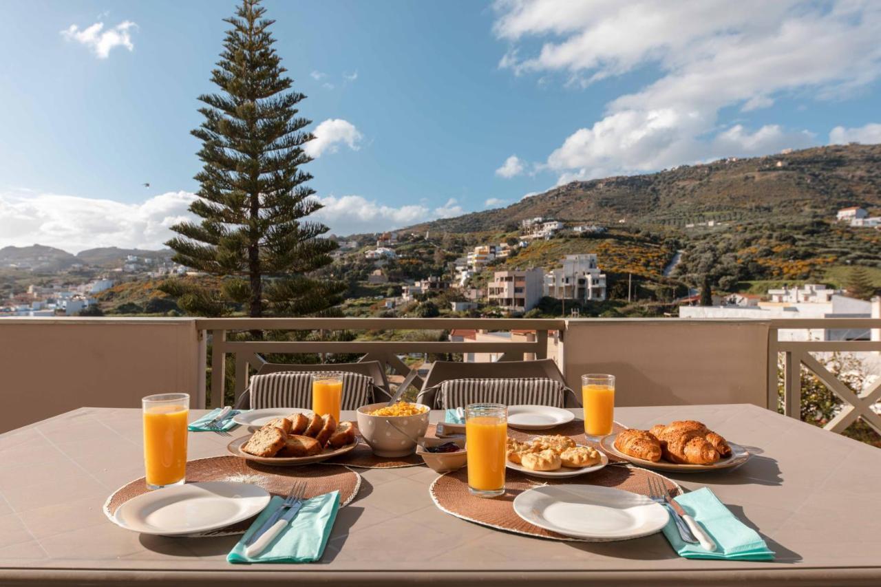 Melenia For Family Holidays By The *