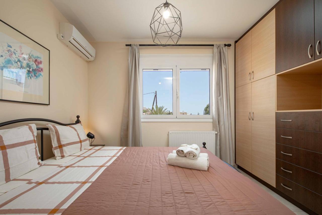 Melenia For Family Holidays By The *