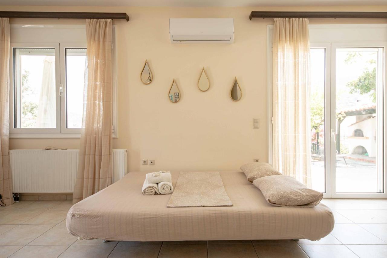 Melenia For Family Holidays By The *