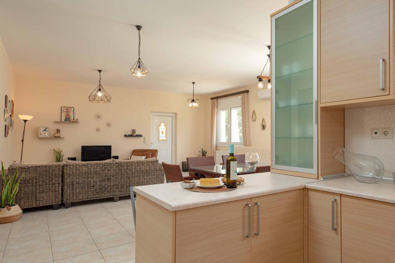Melenia For Family Holidays By The Villa *