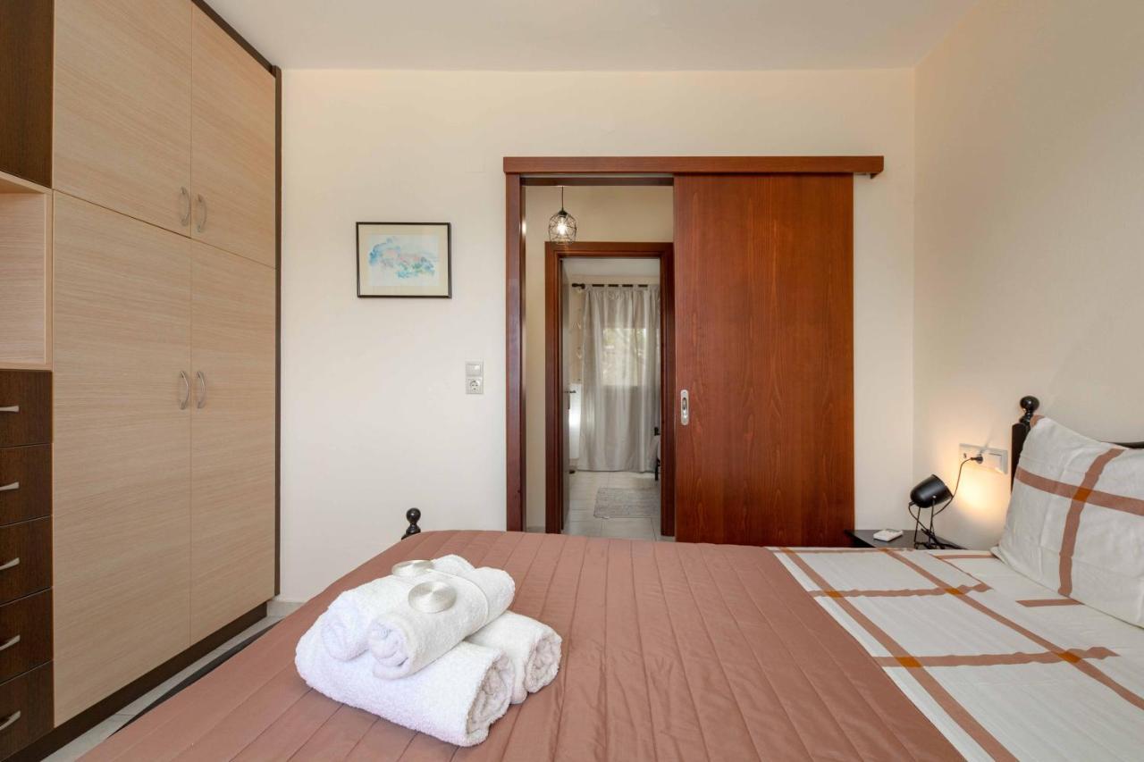 Melenia For Family Holidays By The * Agia Pelagia (Creta)