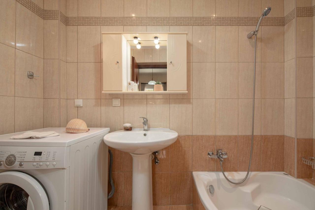 Melenia For Family Holidays By The Villa *