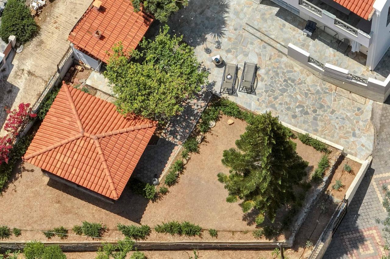 Melenia For Family Holidays By The Villa *