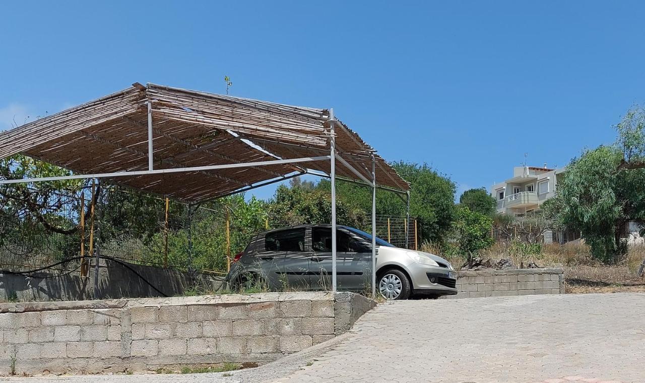 Melenia For Family Holidays By The Agia Pelagia (Crete)